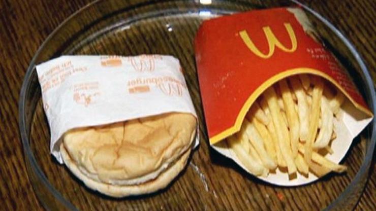 McDonalds burgerini 6 yıl sakladı