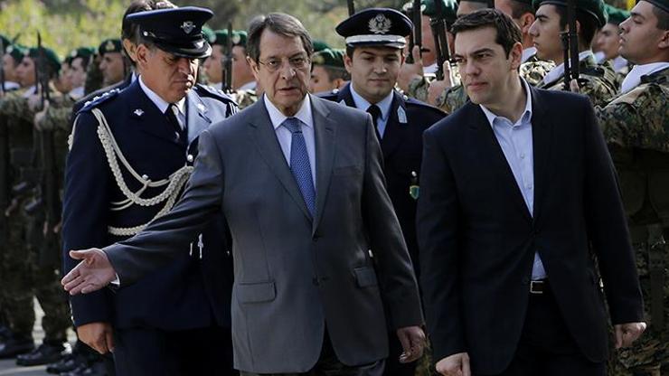 Aleksis Çipras, Kıbrısta müzakerelerin başlaması şartını açıkladı