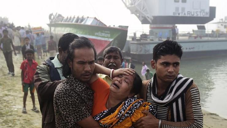 Bangladeşte feribot faciası: 66 ölü