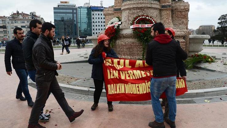 Taksimde pankart açan iki mühendis gözaltına alındı