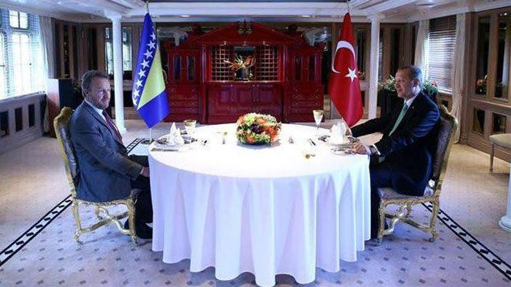 Erdoğan ve İzzetbegovic Savarona yatında boğaz turu yaptı