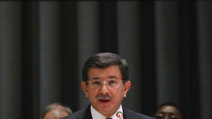 Başbakan Davutoğlundan iş dünyası, liderler ve tatil yapanlara çağrı