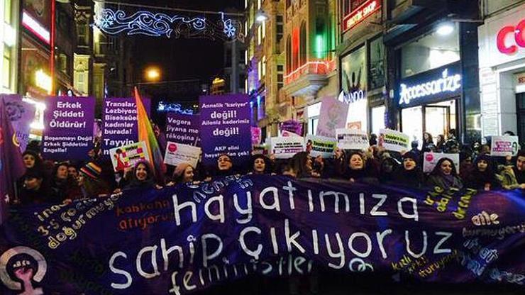Taksimde 13. Feminist Gece Yürüyüşü