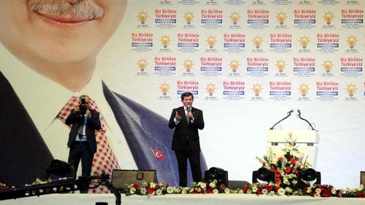 Ahmet Davutoğlu: Silahları toprağa gömelim