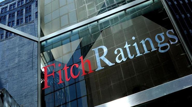 Fitch Yunanistanın kredi notunu indirdi