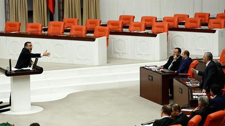 Meclis yine karıştı CHP ve AK Partili vekiller birbirine girdi...