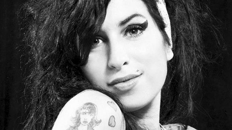 Amy Winehouse belgeselinden ilk fragman