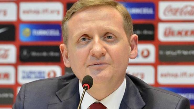 Göksel Gümüşdağ: Fenerbahçe sonuçlarına katlanır