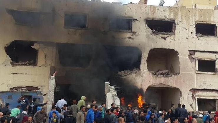 Mısırda karakola bombalı saldırı