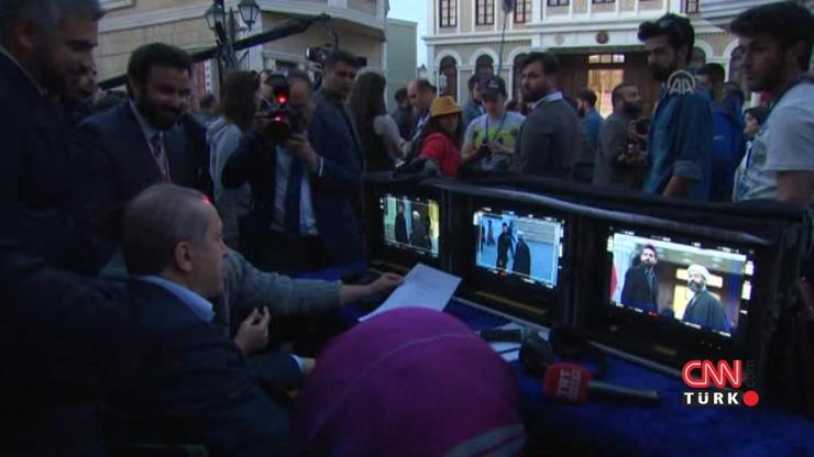Cumhurbaşkanı Erdoğan film setinde