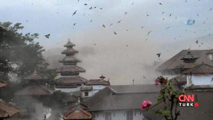 Nepalde deprem anı Türk çift tarafından görüntülendi