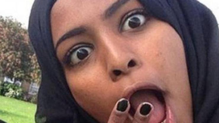 Türkiyeden Suriyeye geçerek IŞİDe katılan İngiliz kızdan ilk fotoğraf