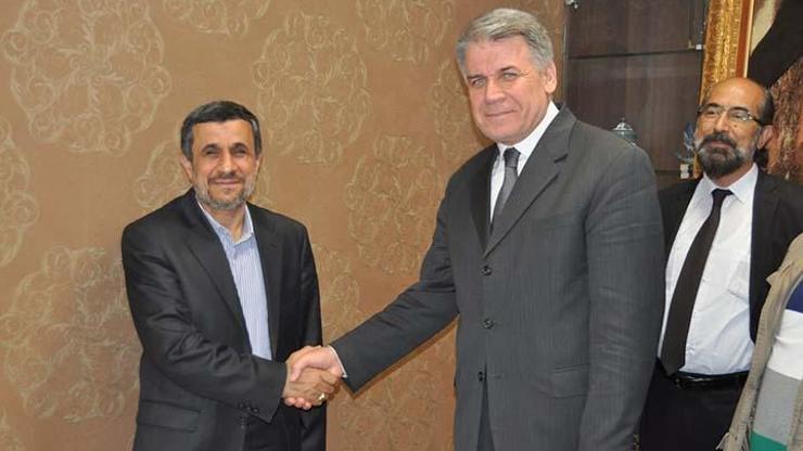 Vatan Partisi heyeti İranda Ahmedinejad ile görüştü