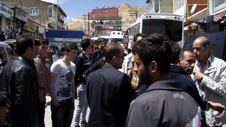 AK Partililere saldıran 5 kişi tutuklandı
