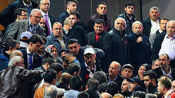 AKP kongresinde Berkin Elvan pankartı açanlara hapis cezası