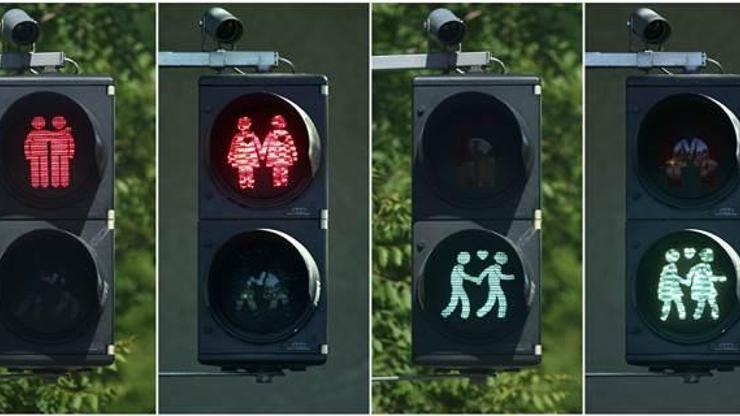 Trafik ışıklarında eşcinsel çift figürleri