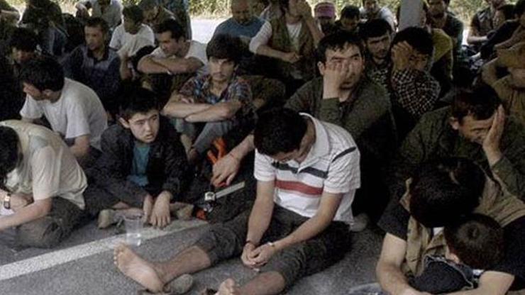 Tayland 90 Uyguru Çine iade etti