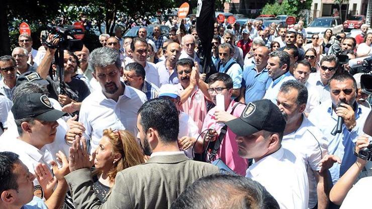 100 kişiden Alevi hastaya hakaret protestosu