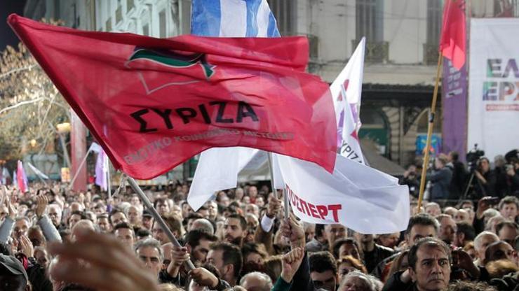 Syriza gençliği: Suruçta ölenlerin başlattığını biz devam ettireceğiz