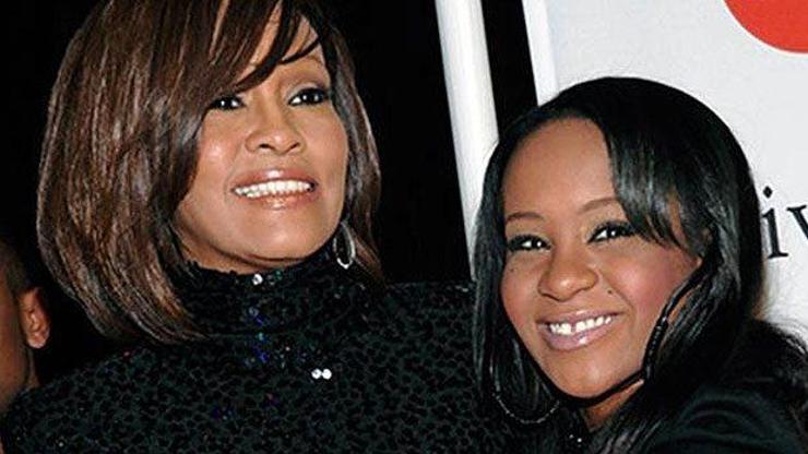 Whitney Houstonın kızı yaşamını yitirdi