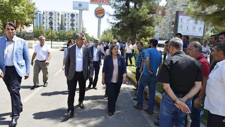 Diyarbakırda özyönetim açıklaması yapan belediye başkanları adliyede