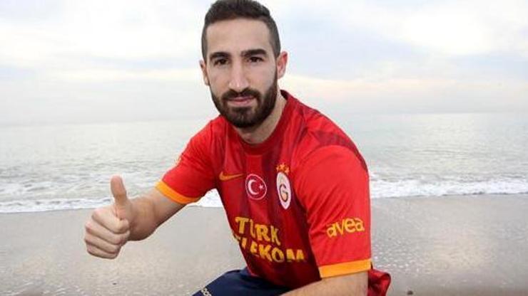 Galatasaray bir futbolcuyu daha gönderdi