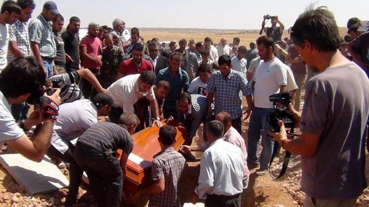 Aylan, Galip ve Reyhan Kurdi Kobanide toprağa verildi