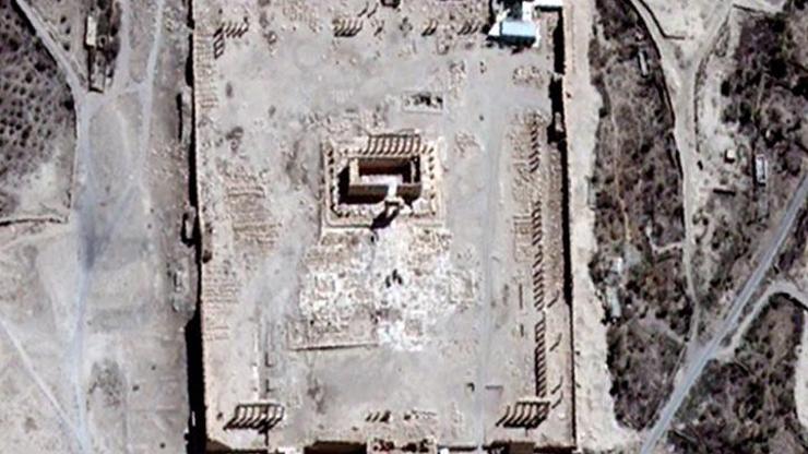 IŞİD tarihi mezarları bombayla patlattı