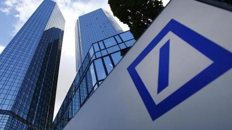 Deutsche Bank’ın net karı sert düştü