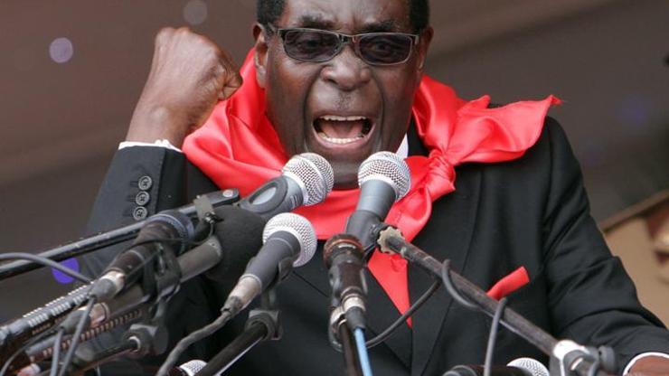 Zimbabve lideri parlamentoya yanlış konuşma yaptı