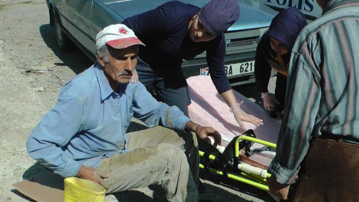 Üstü kirli olan yaralı işçi, ambulansa binmek istemedi