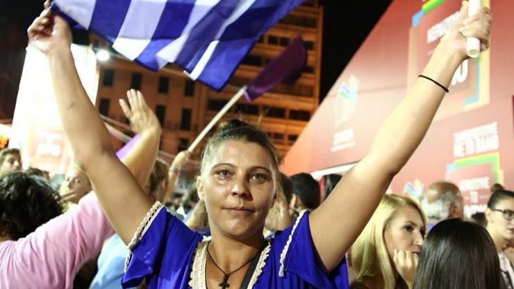 Yunan halkı Ankaradaki saldırı için meydanlara çıkıyor