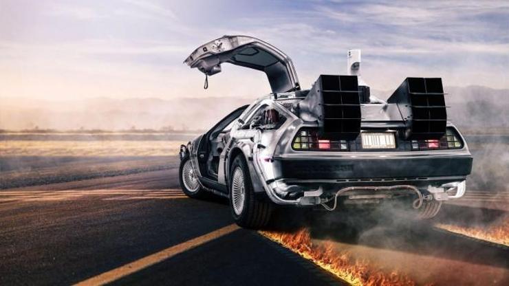 Geleceğe Dönüşün otomobili DeLoreans