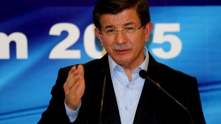 Davutoğlundan emeklilere yılda en az 300 lira promosyon vaadi