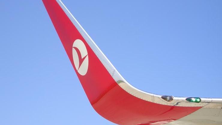 Tunus-İstanbul seferini yapan THY uçağı acil iniş yaptı