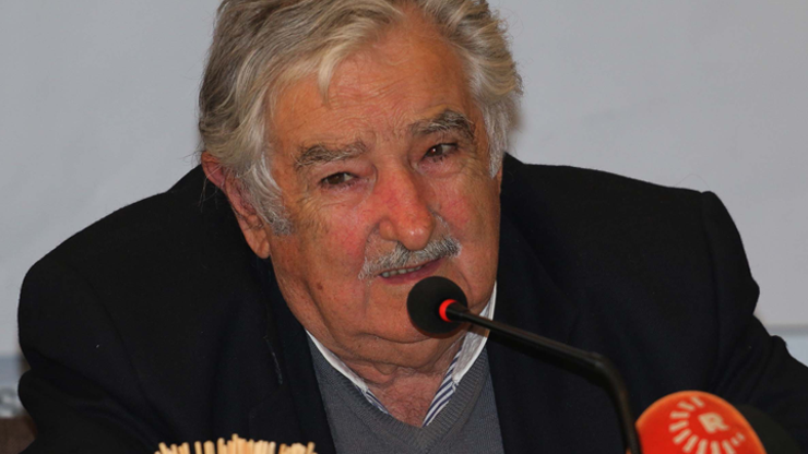 Mujica: Siyaset para biriktirmek için değildir