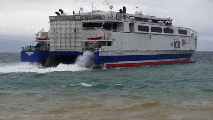 Seçim günü İstanbul ve Çanakkalede deniz ulaşımına fırtına engeli