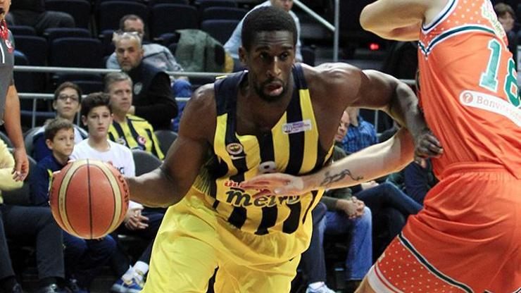 Fenerbahçe Banvit'i 9 sayıyla geçti