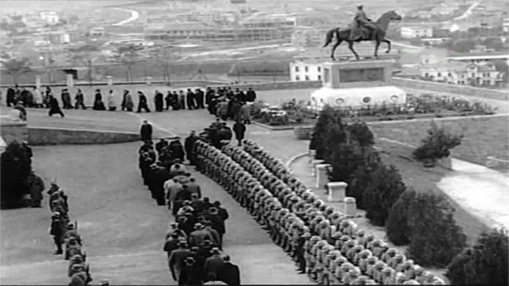 Genelkurmay Atatürkün vefatının 1. yıldönümü görüntülerini paylaştı