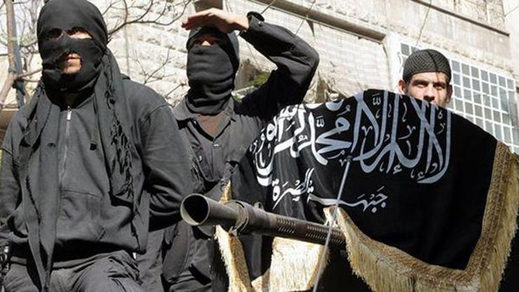 Fransa uçakları IŞİDin kalesi Rakkayı bombaladı