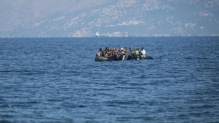 Mültecileri taşıyan bot battı