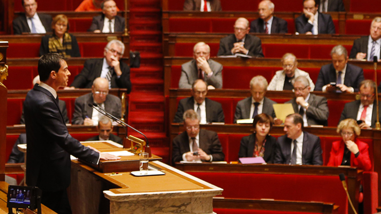 Fransa Ulusal Meclisi olağanüstü hali 3 ay uzatan yasayı kabul etti