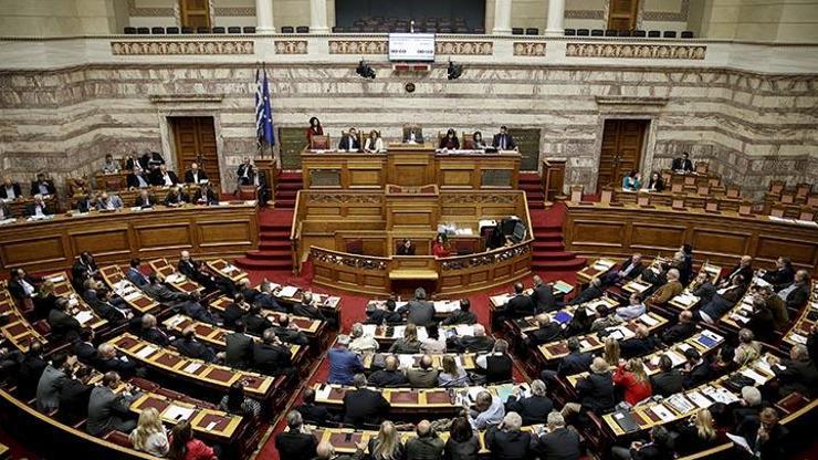 Yunanistanda Syriza hükümeti 2 milletvekili kaybetti