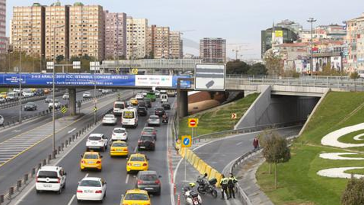 Şirinevler girişi çalışma nedeniyle 1 yıl boyunca trafiğe kapatıldı