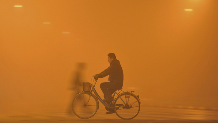 Çindeki hava kirliliği için alarm seviyesi yükseldi
