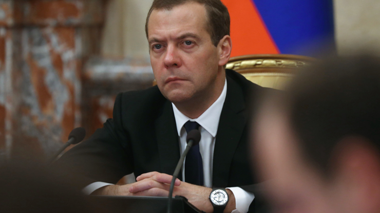 Medvedev Türkiye’ye karşı uygulanacak yaptırımlar kararnamesini imzaladı