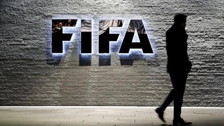 İsviçre FIFAyla bağlantılı banka hesaplarını dondurdu.