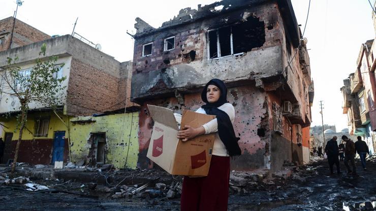 İşte sokağa çıkma yasağının ardından Diyarbakırın Sur ilçesi