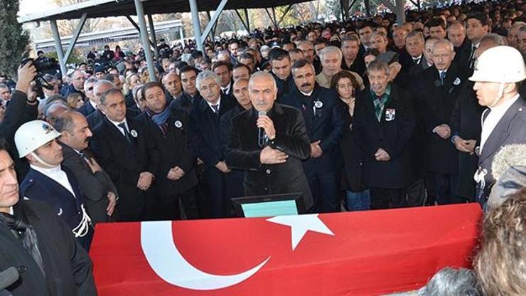 Kamer Genç için İstanbulda cenaze töreni