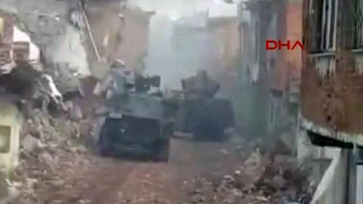 Surdaki şiddetli çatışmalar kameralara böyle yansıdı